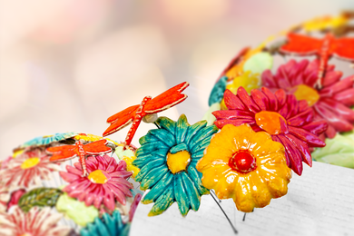 Deko-Blumen aus Keramik